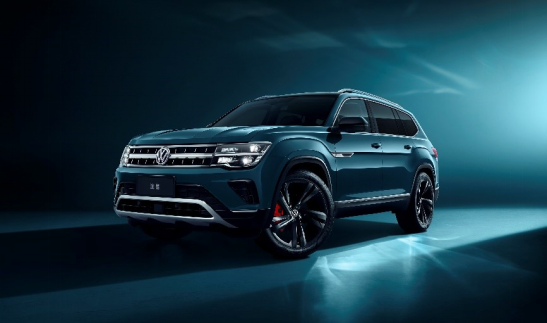 人保财险政银保 ,拥有“如意行”驾乘险,出行更顺畅!_2024年石油化工产业未来发展趋势分析报告