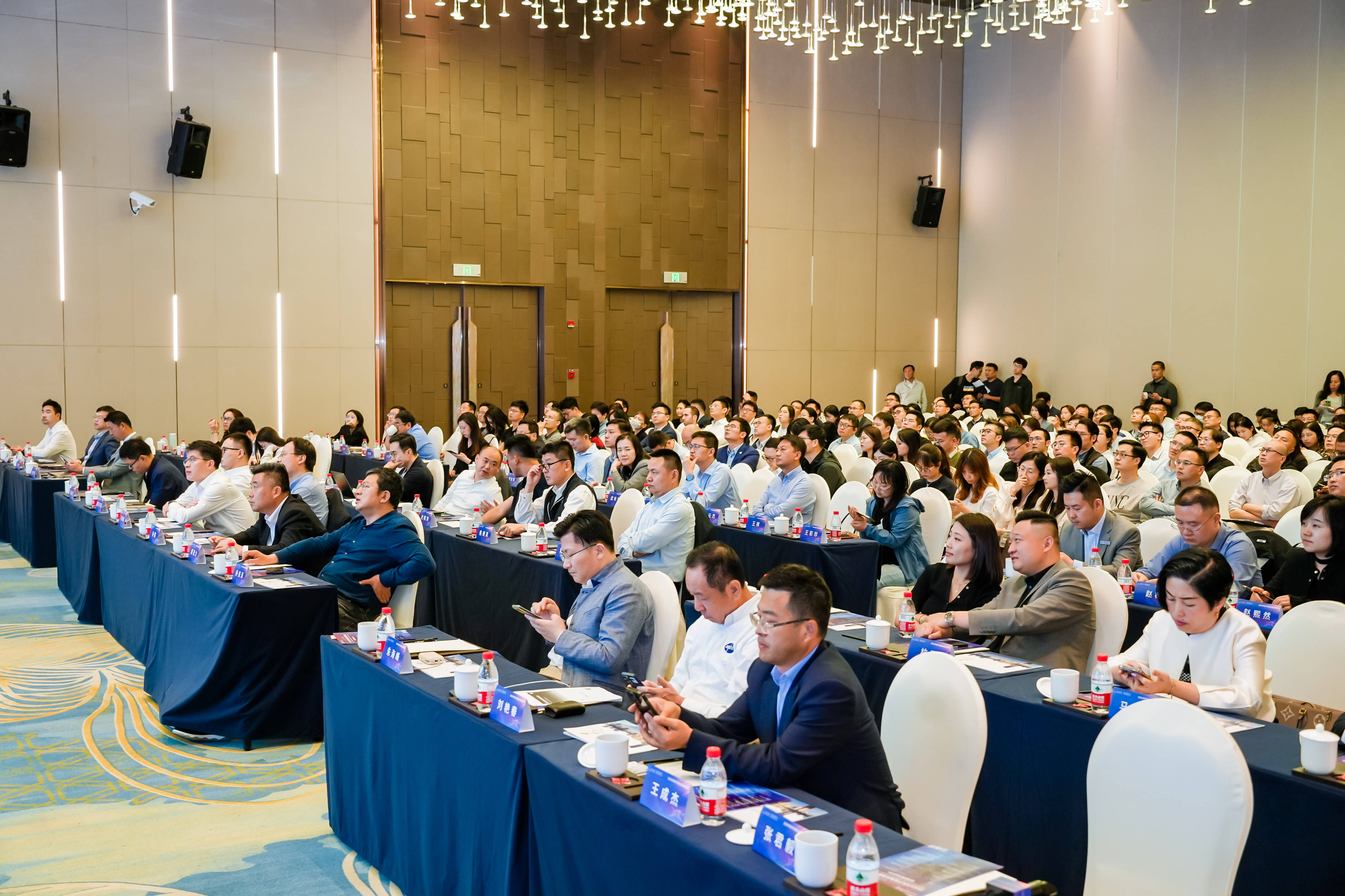 保险有温度,人保有温度_2024有色金属产业链供需布局及竞争格局分析