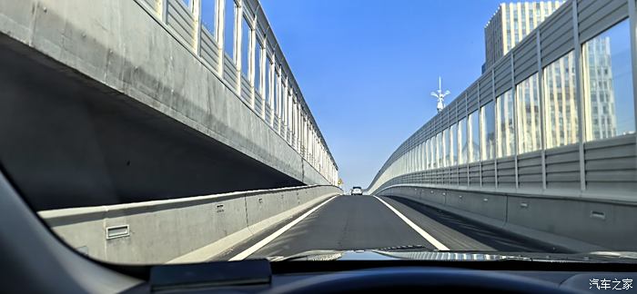 人保车险,拥有“如意行”驾乘险，出行更顺畅！_基础设施建设投资规划分析与研究：数据基础设施每年将吸引直接投资约4000亿元