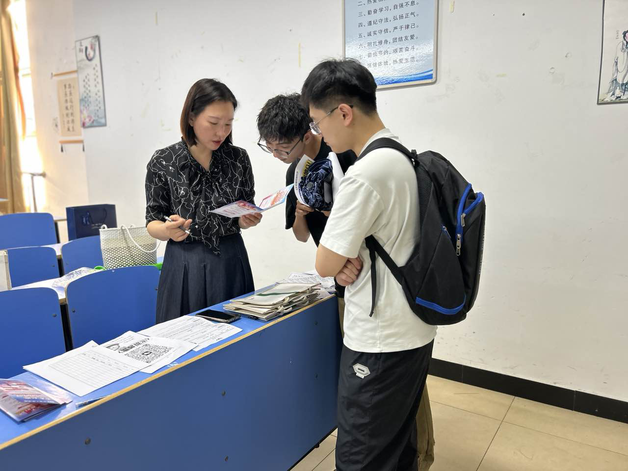 人保财险政银保 ,人保护你周全_2025年厨卫电器行业发展趋势及供需分析
