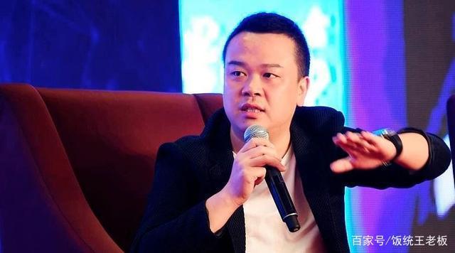 华曙高科去年净利6721万减少49%：董事长许小曙薪酬126万降24万 董秘刘一展72万降4万