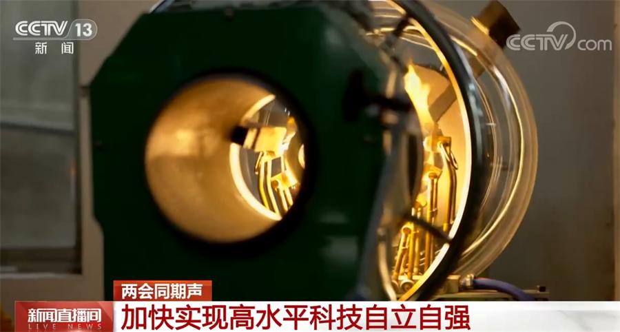 纵横看两会 | 从代表委员建言,看智能驾驶如何实现中国式落地