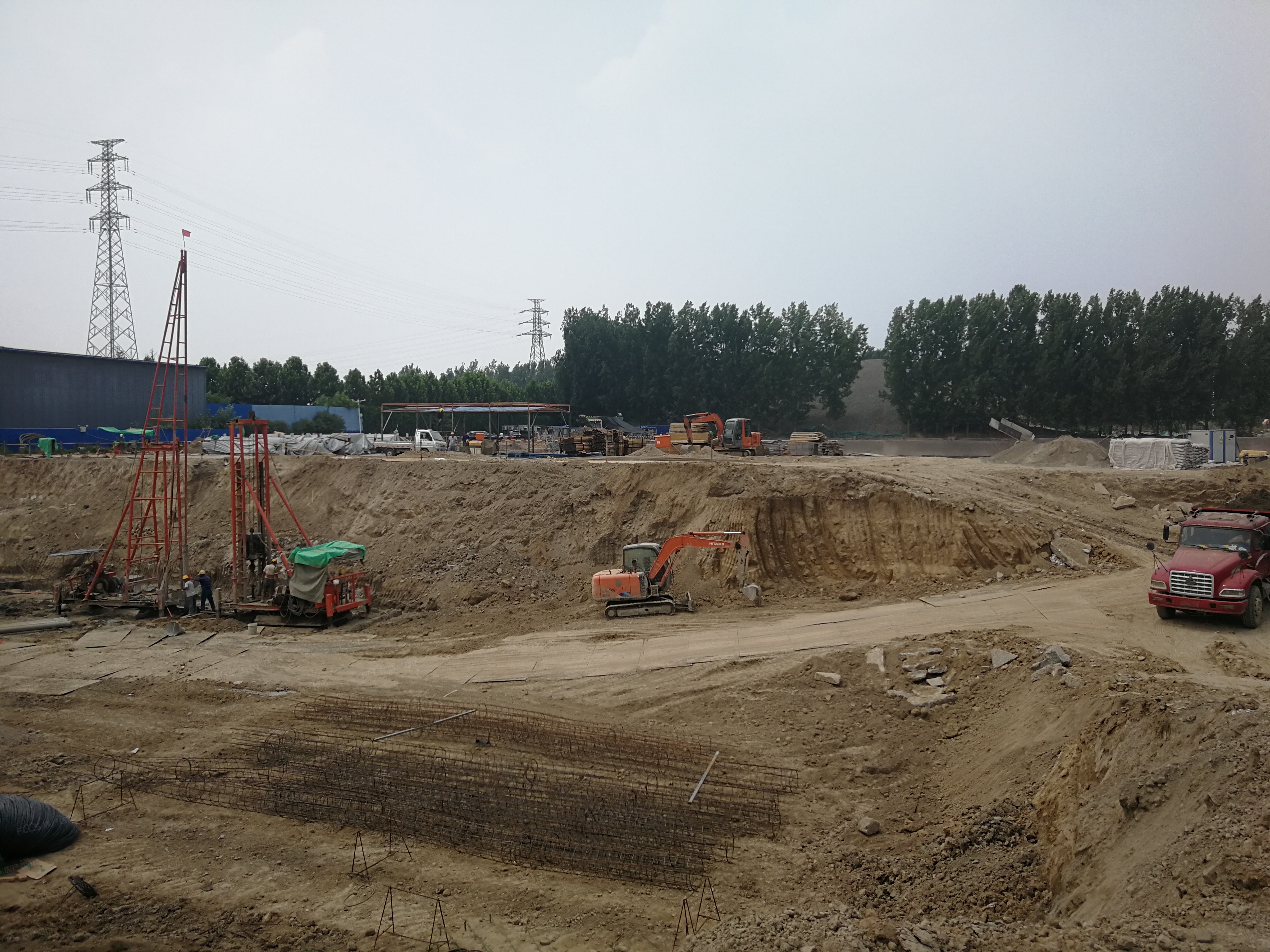 荣盛发展为南京荣盛置业担保11.4亿