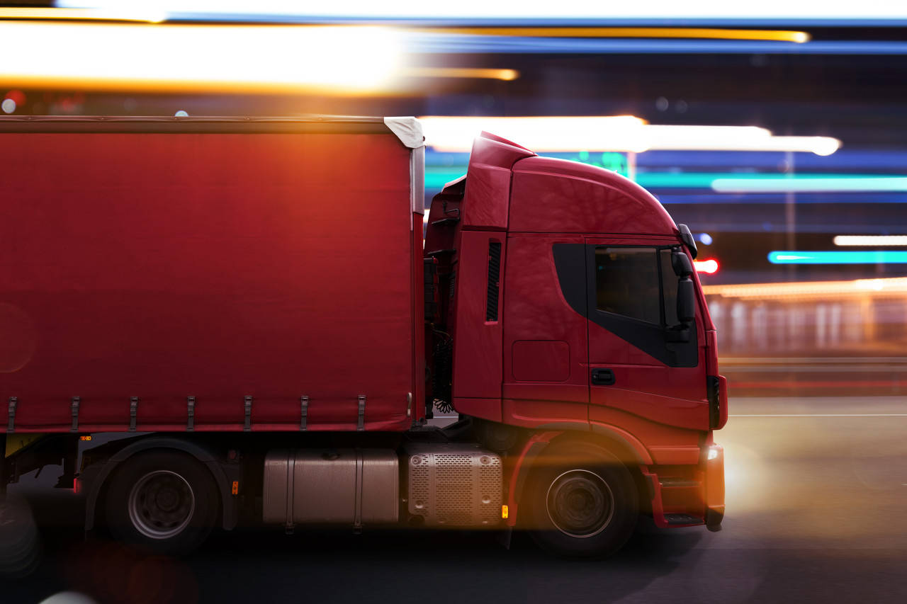 快狗打车(02246.HK):预计年度净亏损1.7亿元-2.2亿元