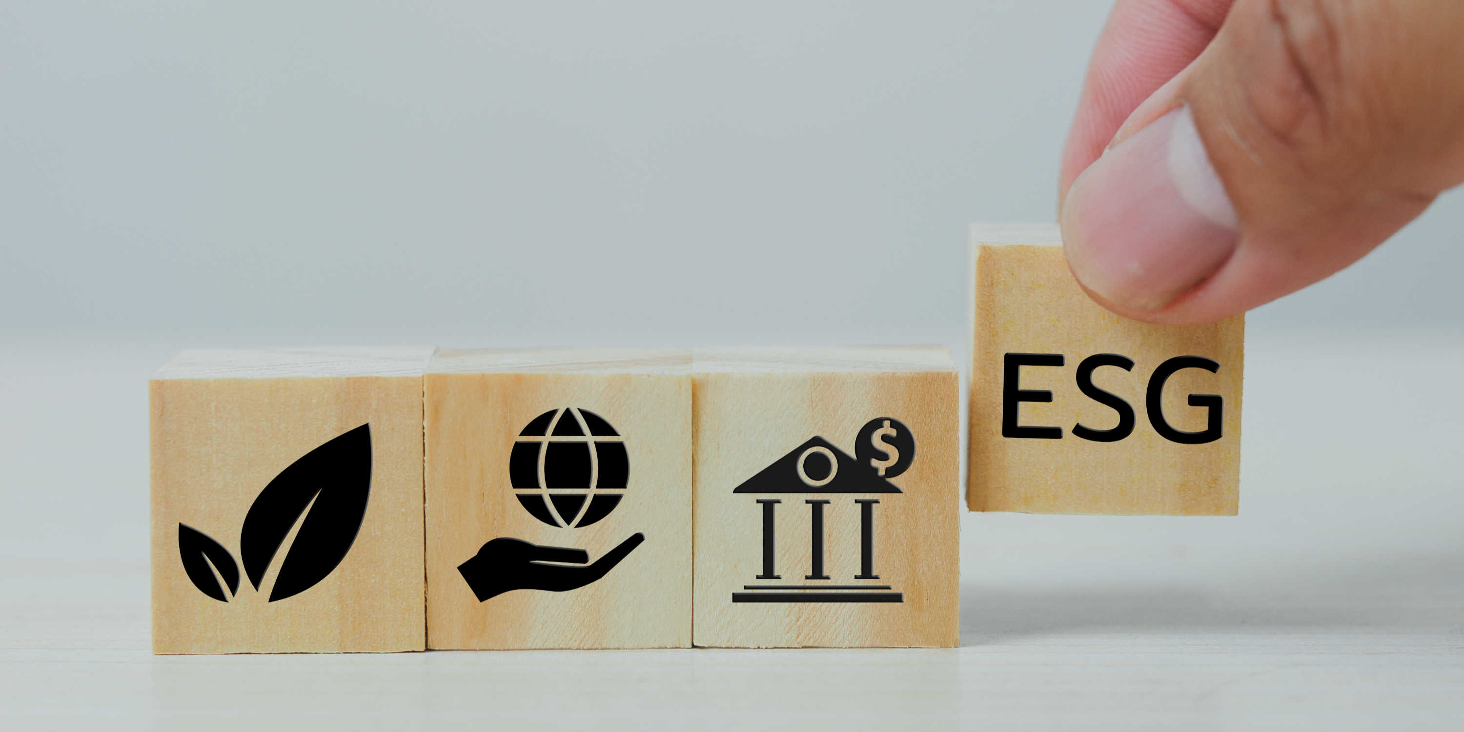 【ESG动态】宏利金融-S（00945.HK）获华证指数ESG最新评级B，行业排名第13