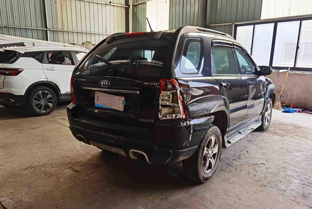 博车网赴港上市，为中国最大事故车拍卖平台，依赖少数上游车源方