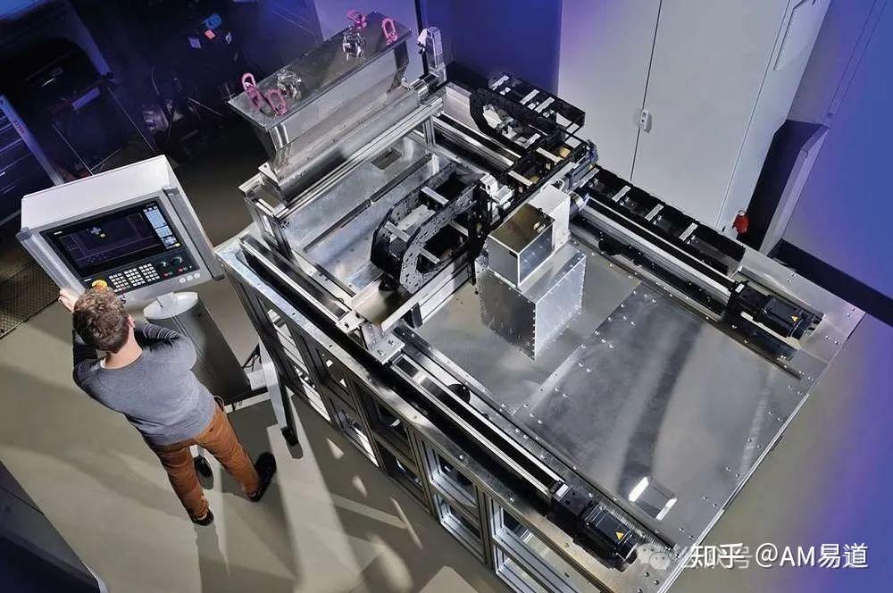 国内数字化、智能化企业服务平台内测首发，开启AI企服驱动新质生产力