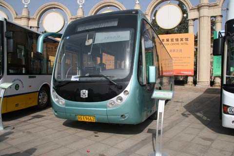万钢：新能源汽车用电“清洁度”在快速改善