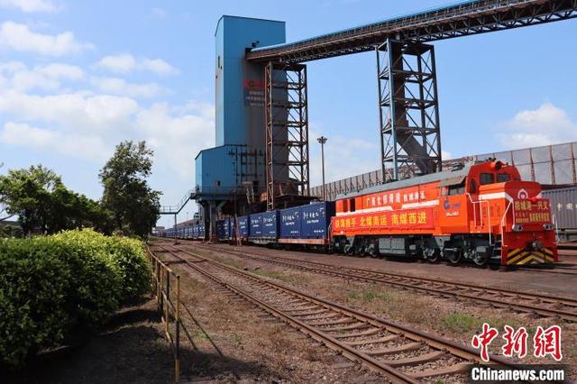 北部湾港：公司目前暂无开展免税店、离境退税相关业务