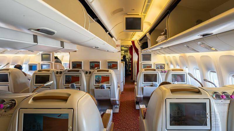 法国航空携手索菲特,升级商务舱睡眠体验