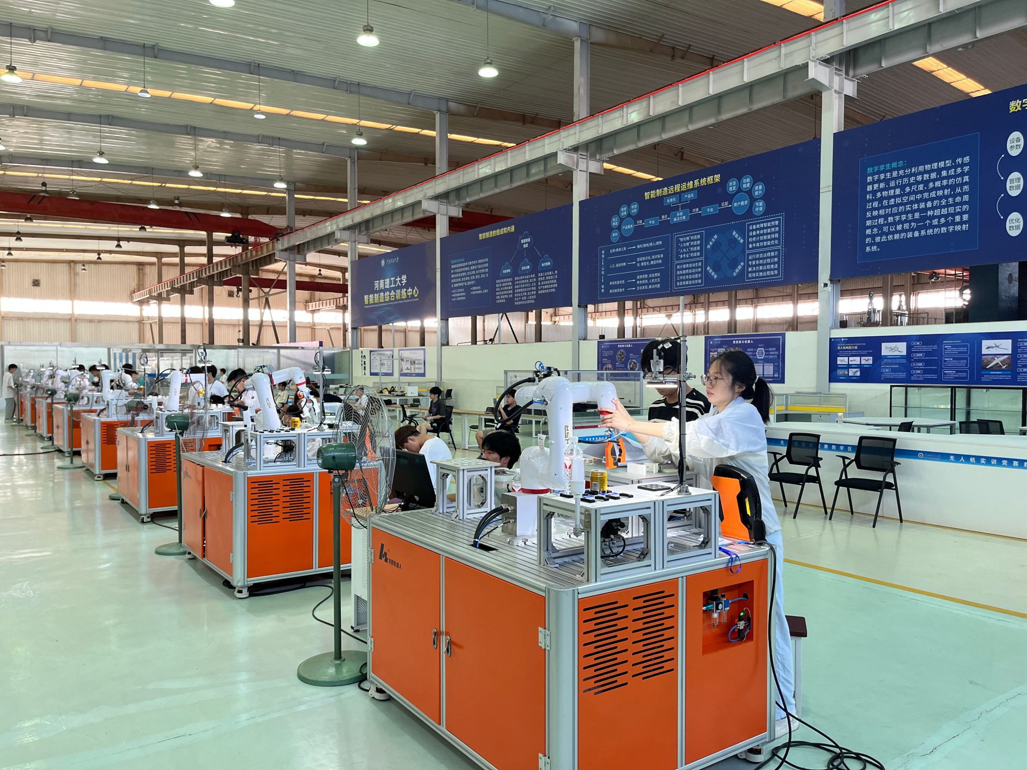 华中数控：华中10型智能数控系统正式发布