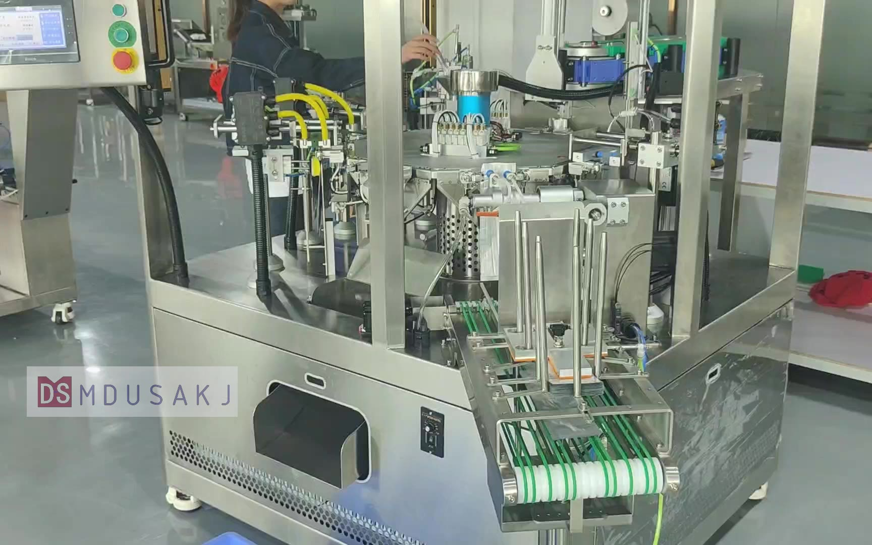 宁德时代获得发明专利授权：“入袋装置、入袋方法及电池制造设备”