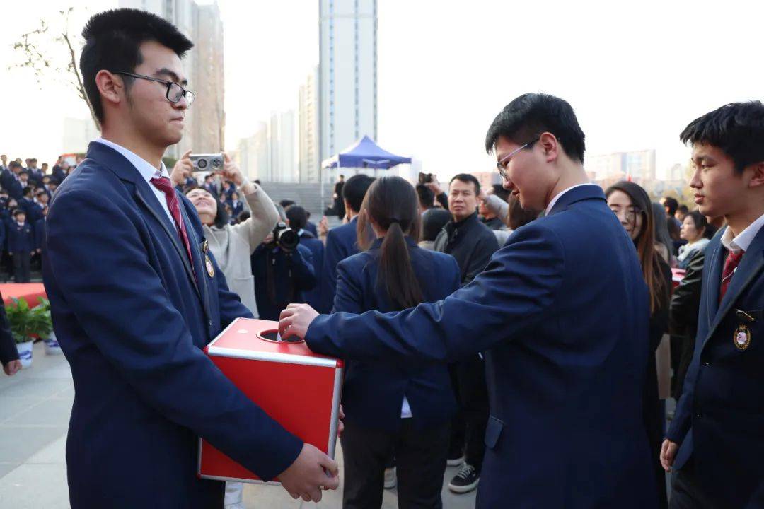 拾级而上 向光向阳――2025「心阶讲堂」跨界启幕，共筑青少年心理韧性