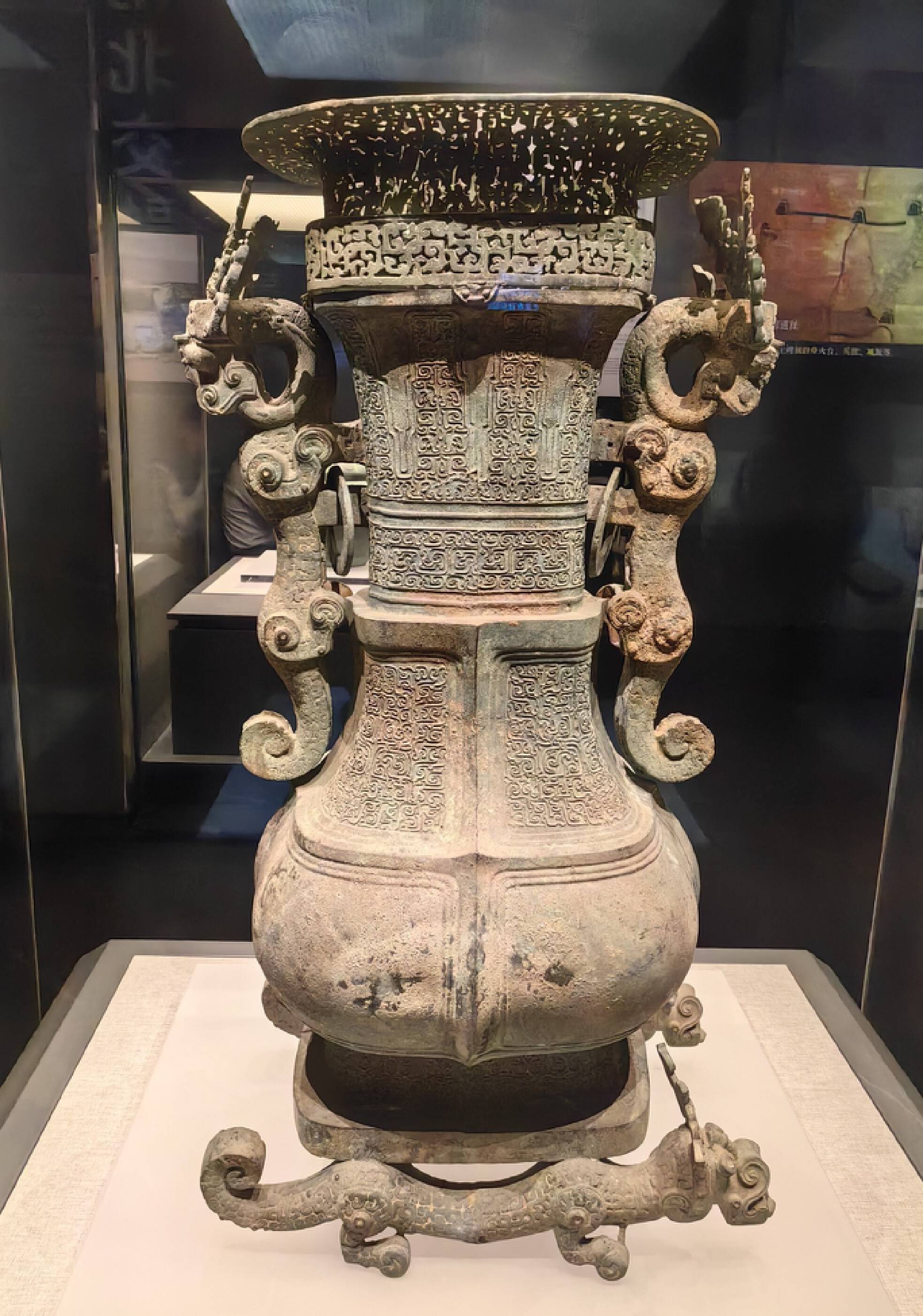 邂逅钟离国：说钟离君柏墓的发掘和发现｜访古