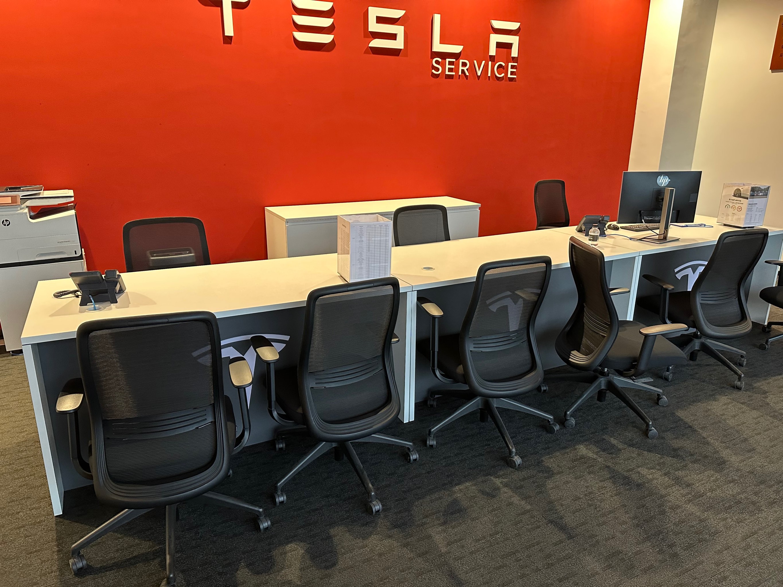 佳力图：5月9日高管袁�t、叶莉莉、王凌云减持股份合计10.1万股