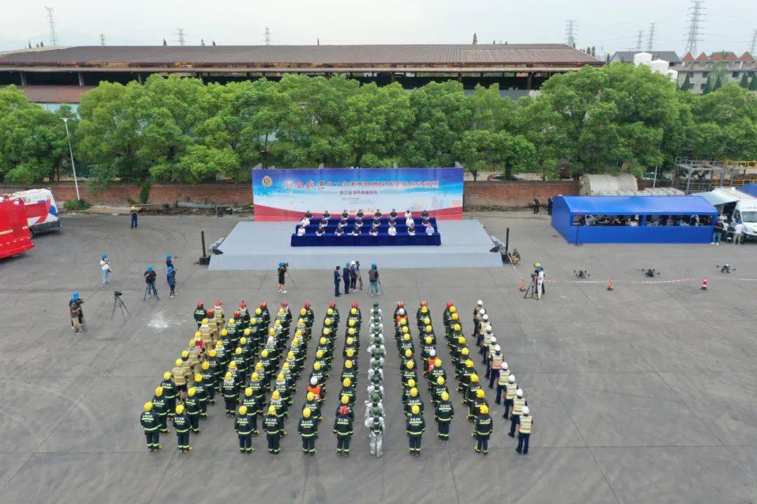 全国首部“新能源汽车控火毯”团标正式发布 吉集通科技等核心企业参与团标编制