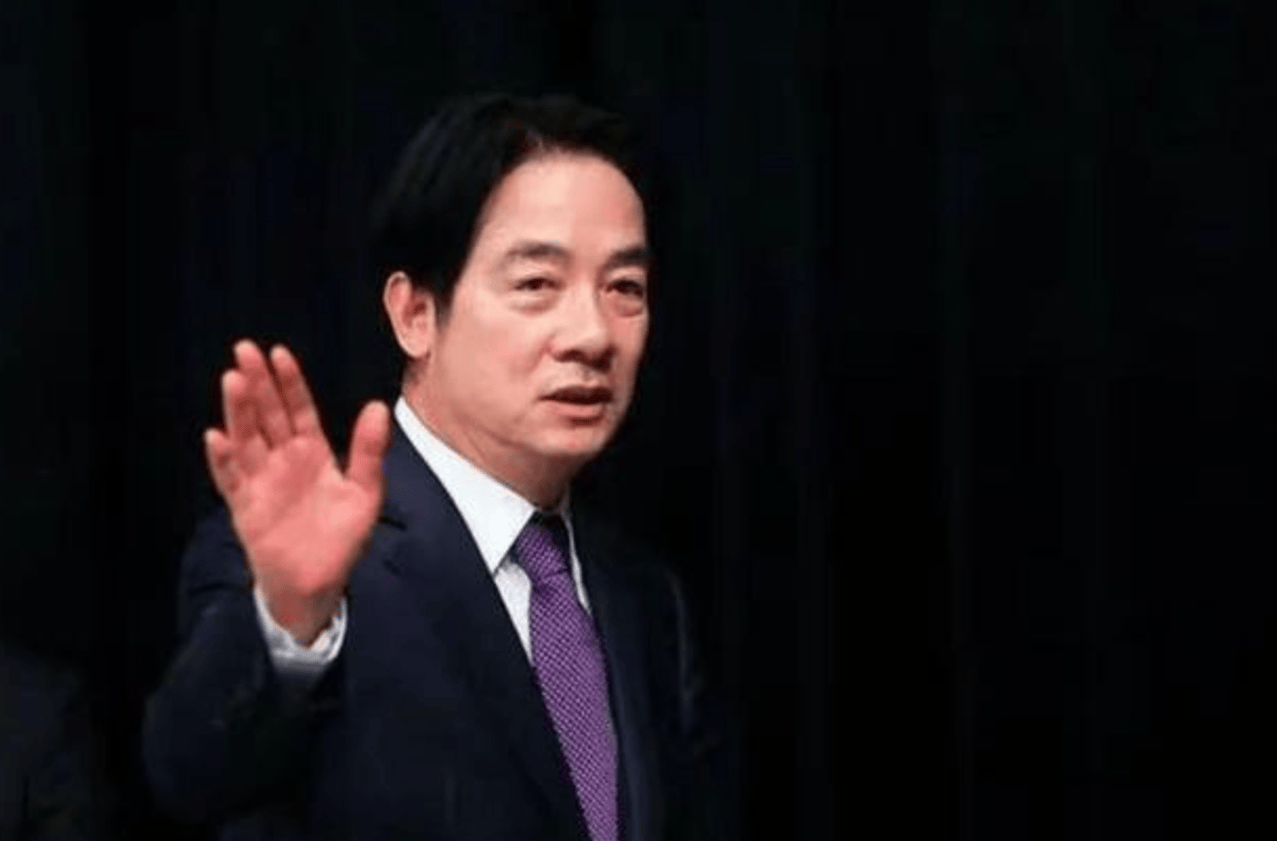 台海观澜 ｜谁把馆长从台湾推向大陆