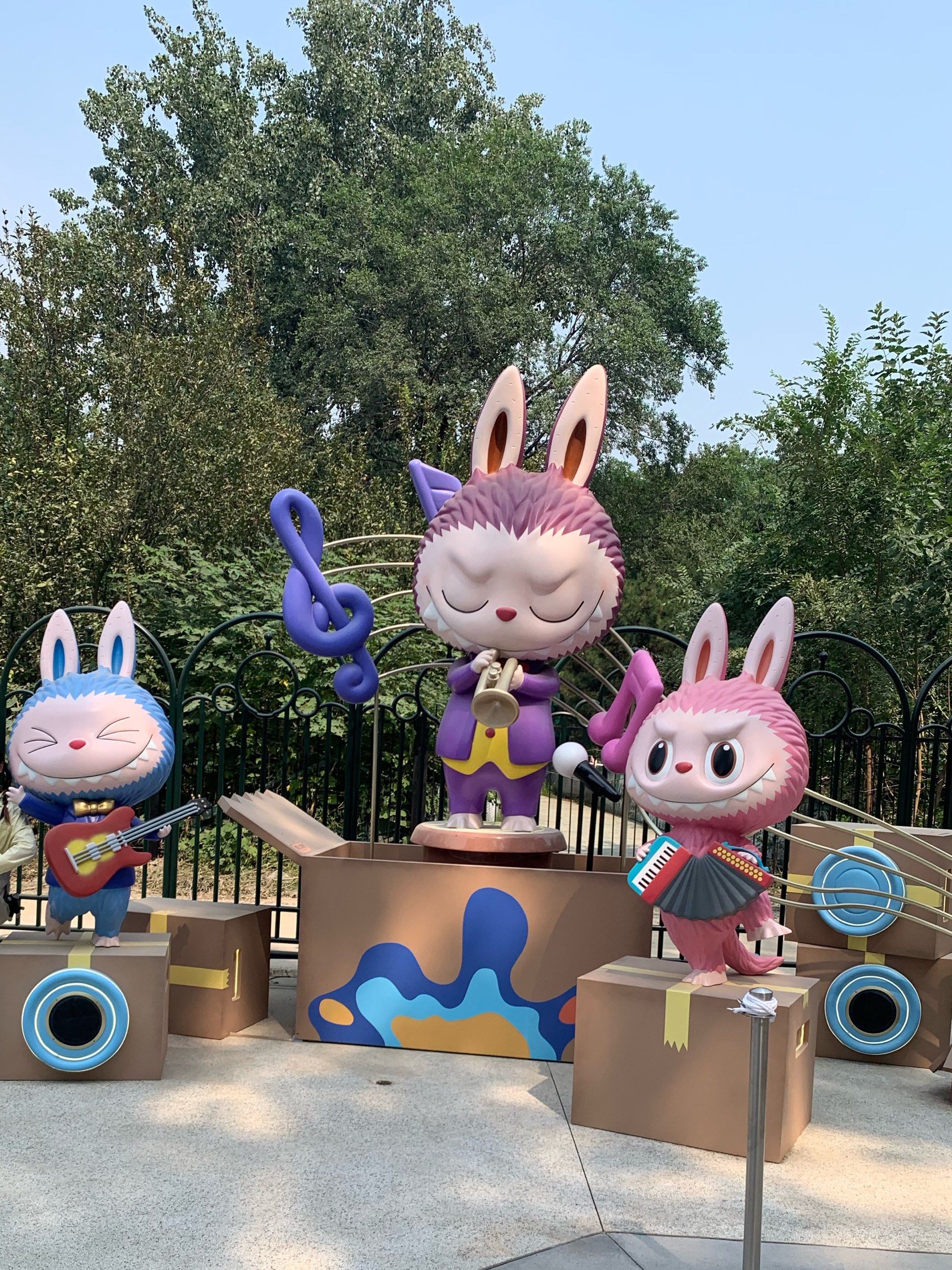 泡泡玛特城市乐园6月预订量激增6倍 近10日门票已全部售罄