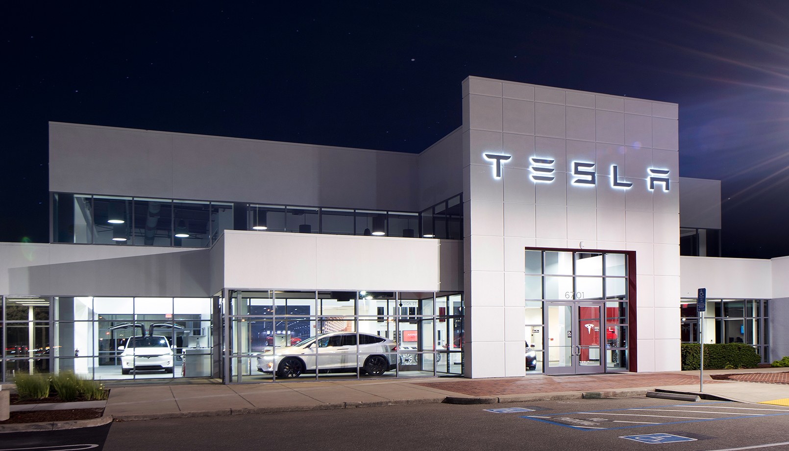 马斯克称不支持特斯拉与xAI合并