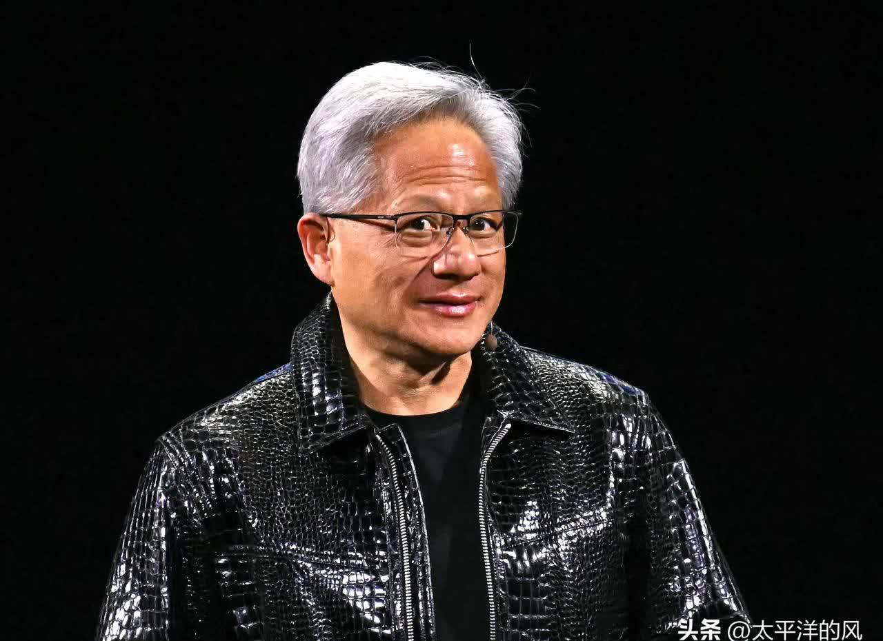 黄仁勋：重启H20供应链尚需要时间 看好中国机器人产业前景