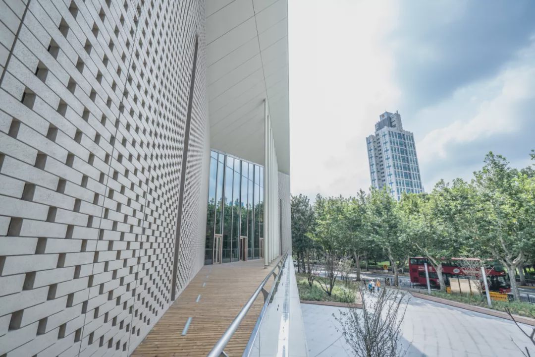 爱美客：控股子公司Regen解除达透医疗独家经销权