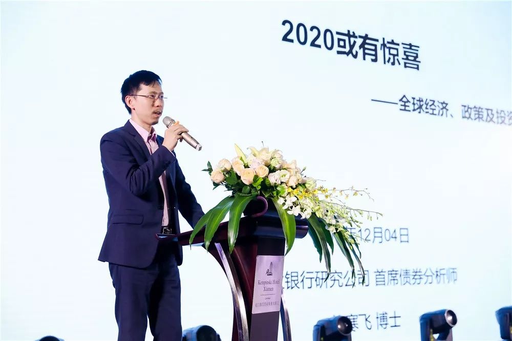 银行借记卡迎“私人定制”潮 差异化定价引关注