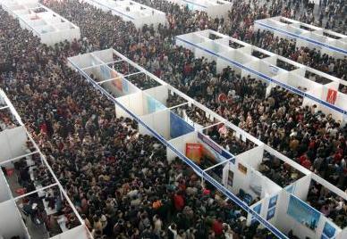 经观季度调查 |2025年二季度经济学人问卷调查： 兼顾“稳增长”与“防风险” 地方财税和汇率稳定是关键