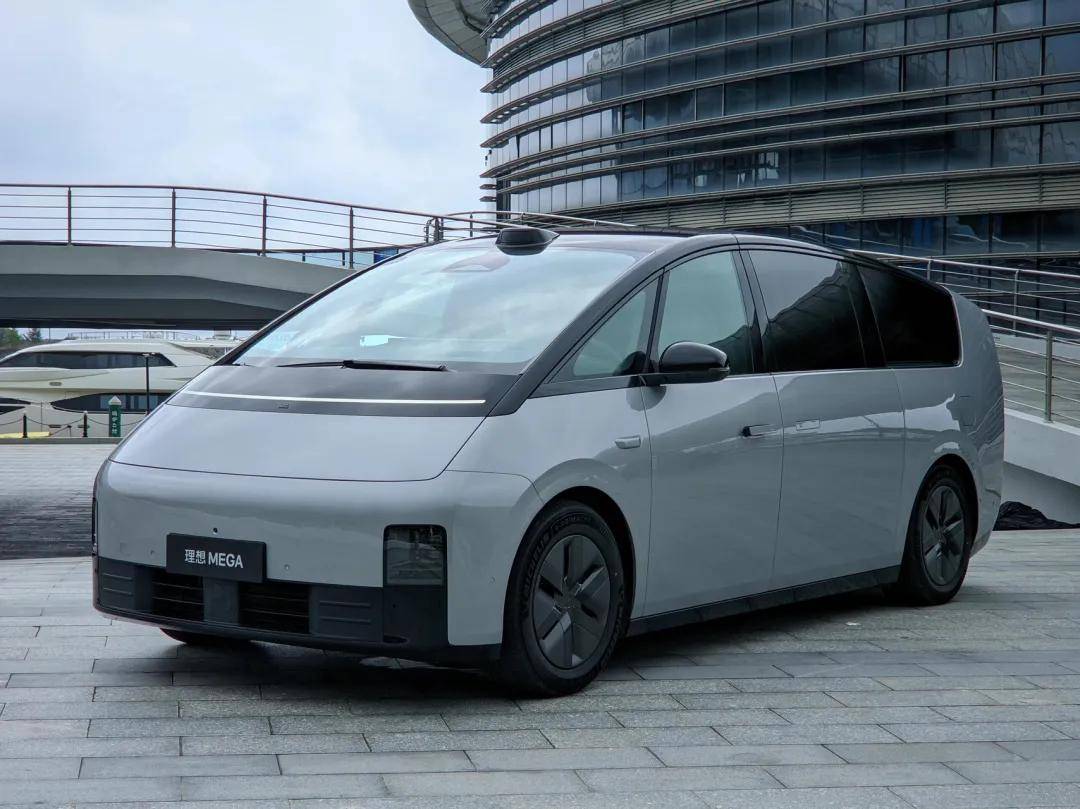 理想汽车回应车主遭大量负面评价：涉嫌有组织违法犯罪