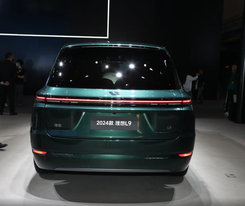 理想汽车回应车主遭大量负面评价：涉嫌有组织违法犯罪