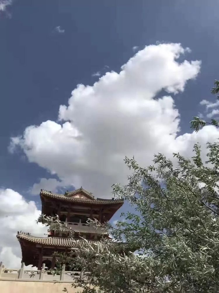 股价大涨突破增持上限 银行取消增持价格限制“急追”