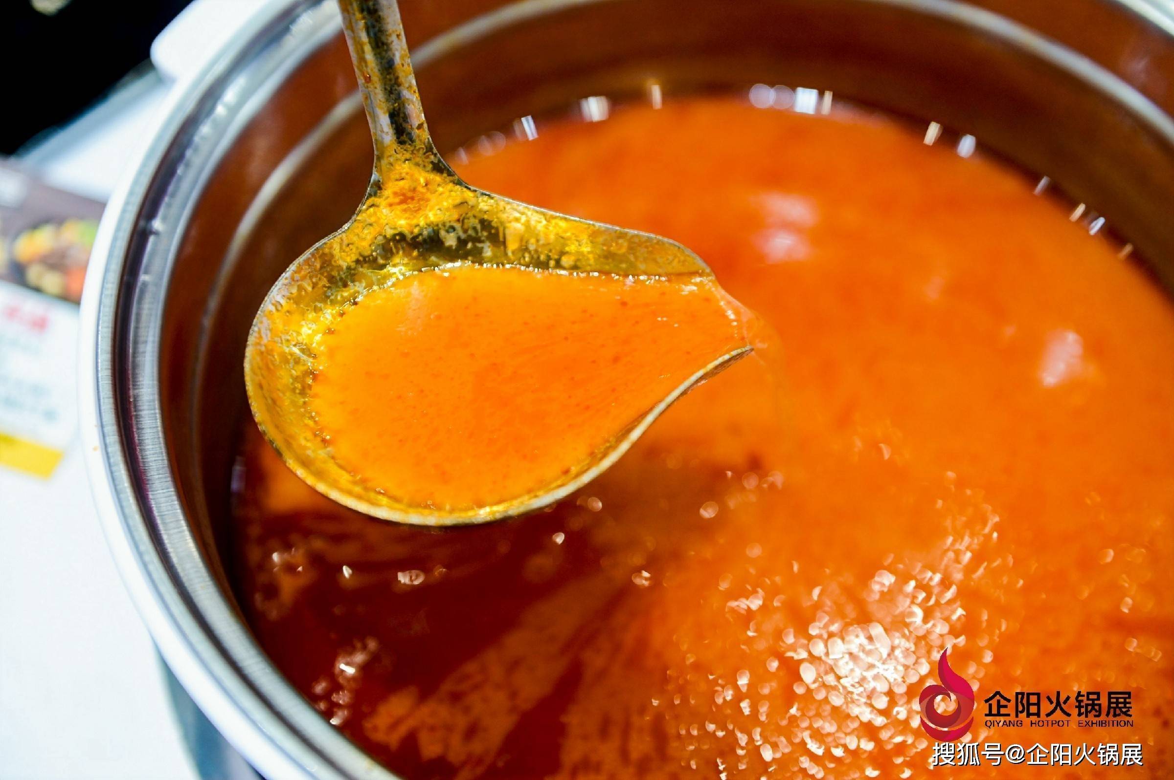 三只松鼠上半年遇“盈利坎”：营收增长下二季度净亏超1亿，线上引擎增长放缓