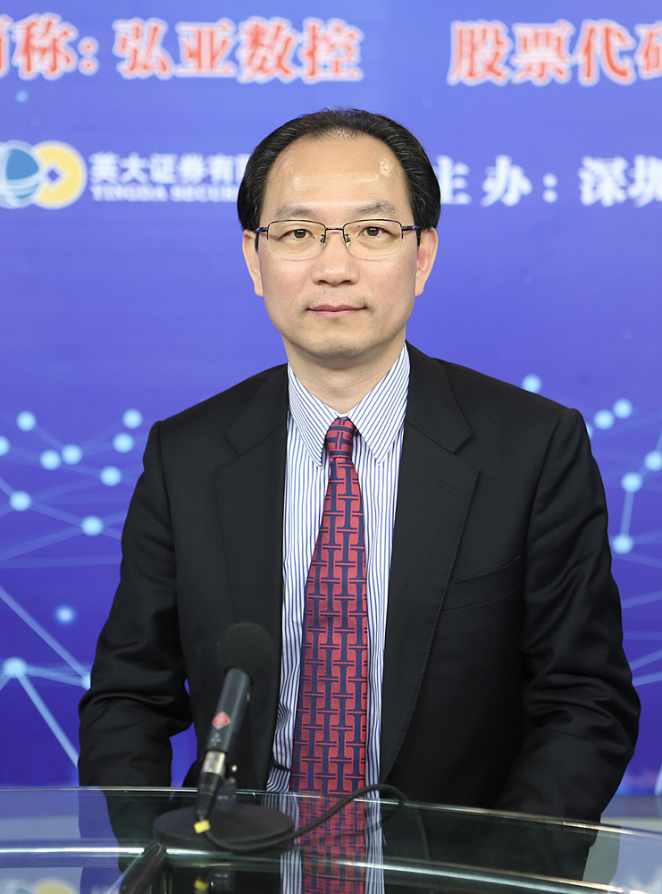 弘亚数控：公司根据阶段性发展的实际情况制定分红政策