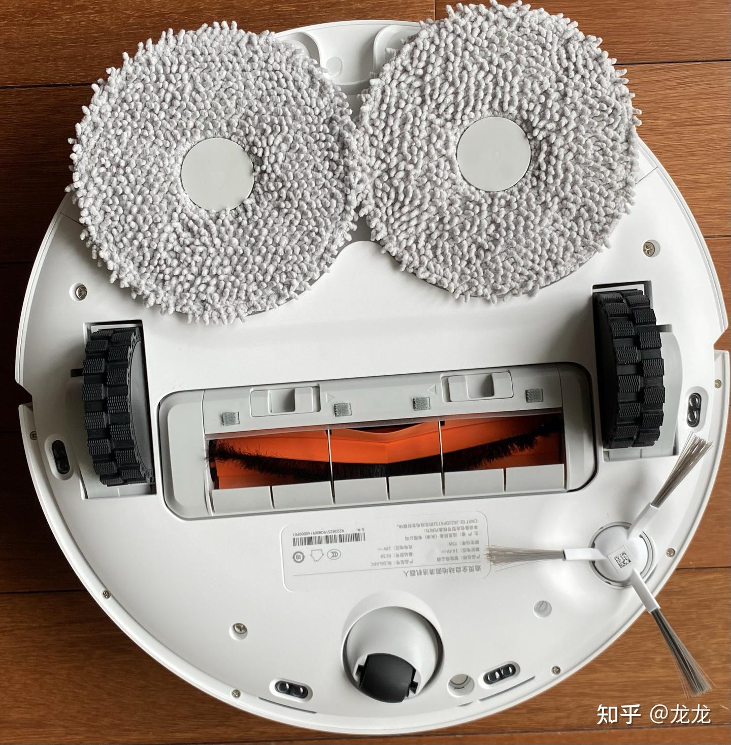 富佳股份获得发明专利授权：“一种加热部、滚刷及清洁装置”