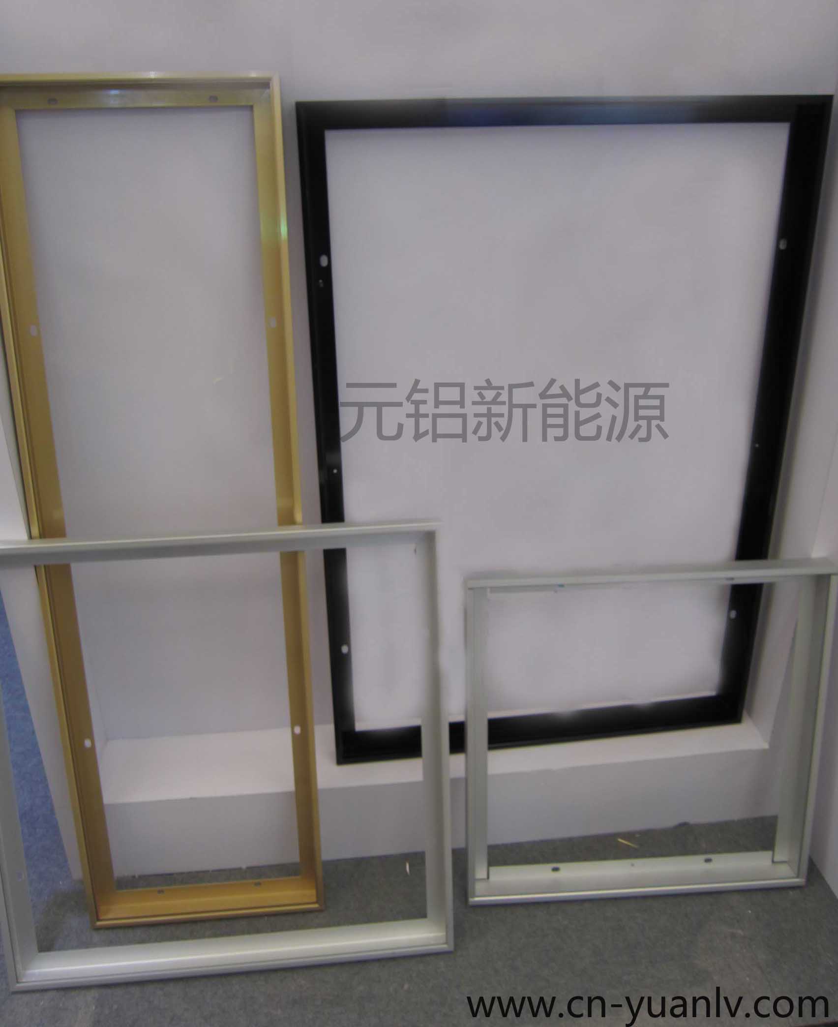 弘元绿能获得实用新型专利授权：“一种太阳能组件用边框打胶机”