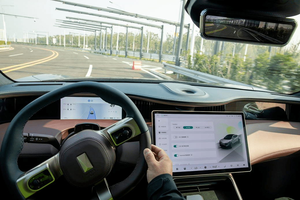 重塑A股价值逻辑 监管三巨头齐聚，释放深改强信号