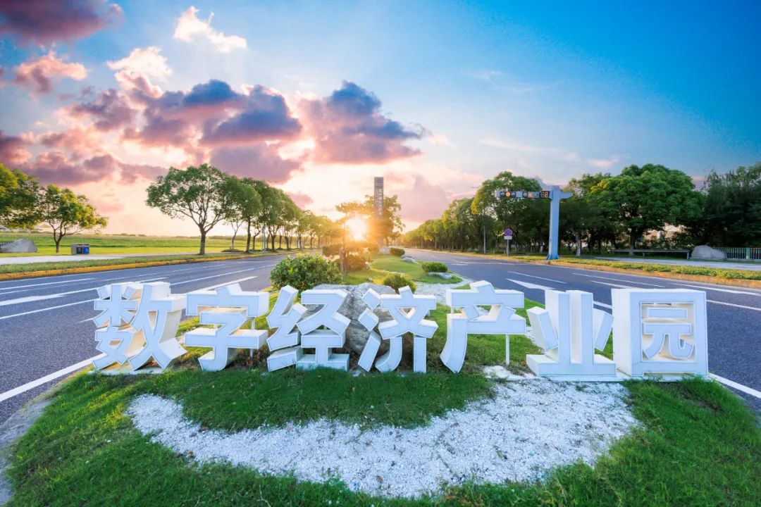 苏州开通长三角地区首条跨江跨省快递无人机航线