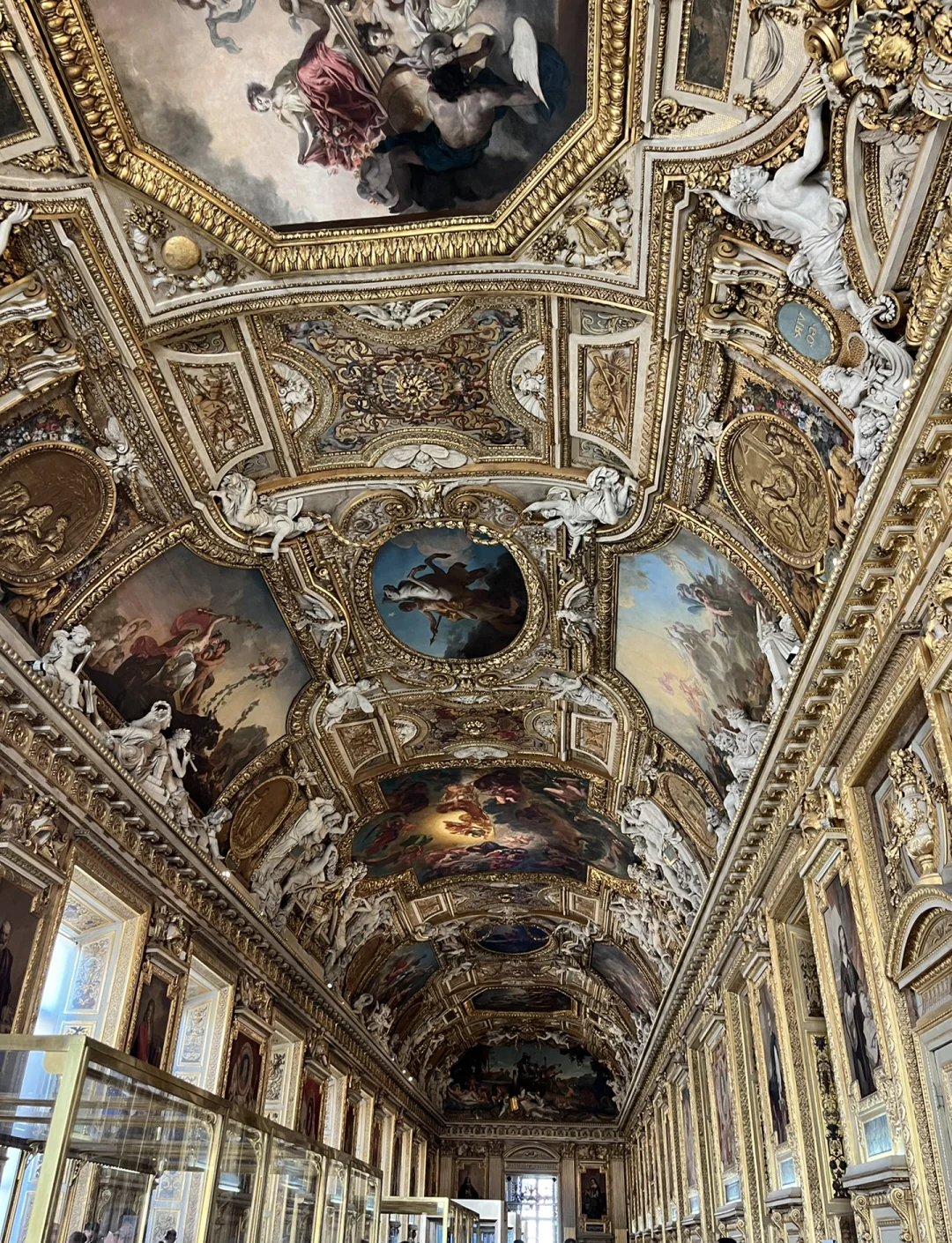 卢浮宫遭盗抢闭馆 案发点离《蒙娜丽莎》仅250米