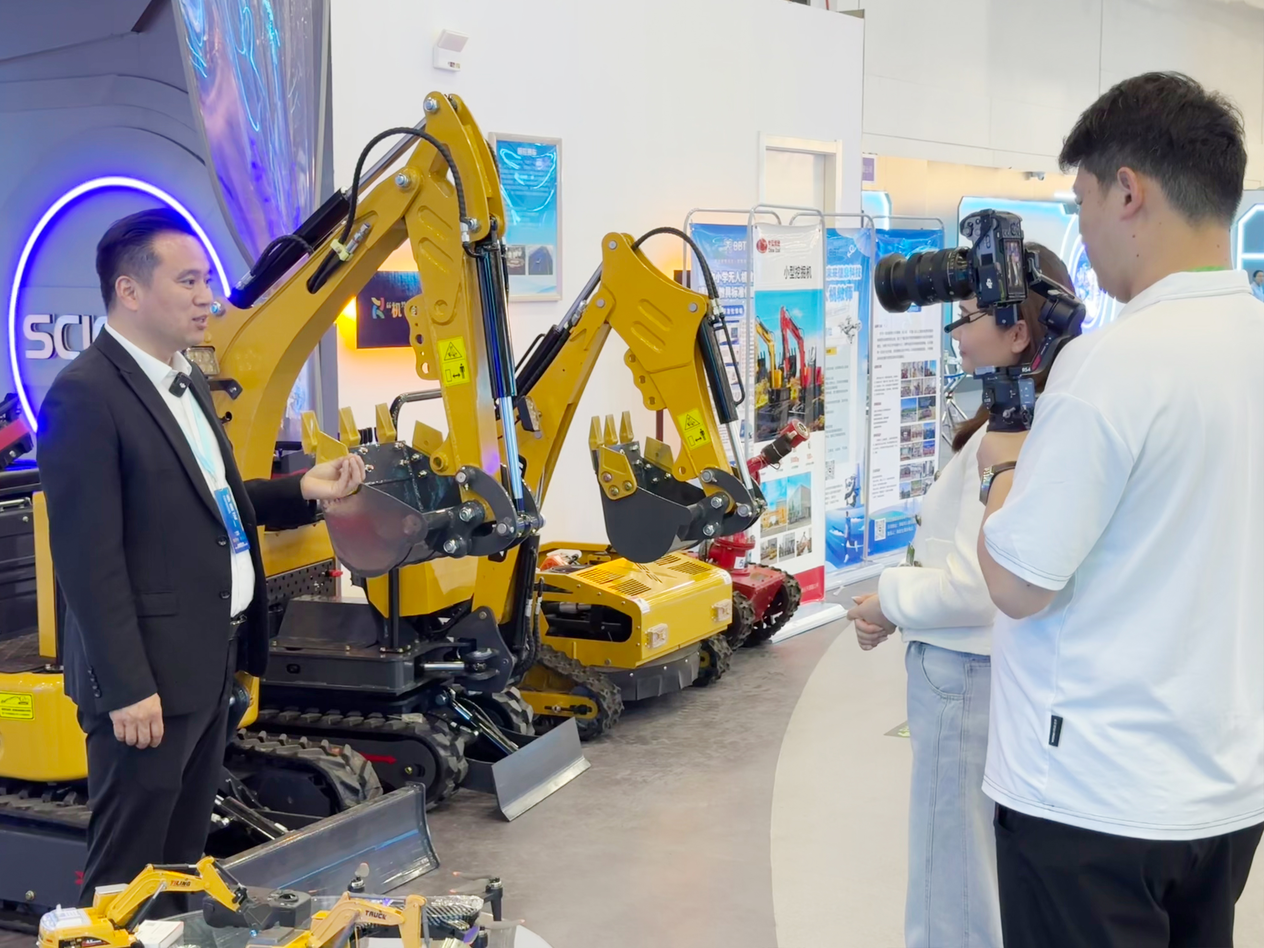 中国队在2025年FIRST全球机器人挑战赛获三个奖项