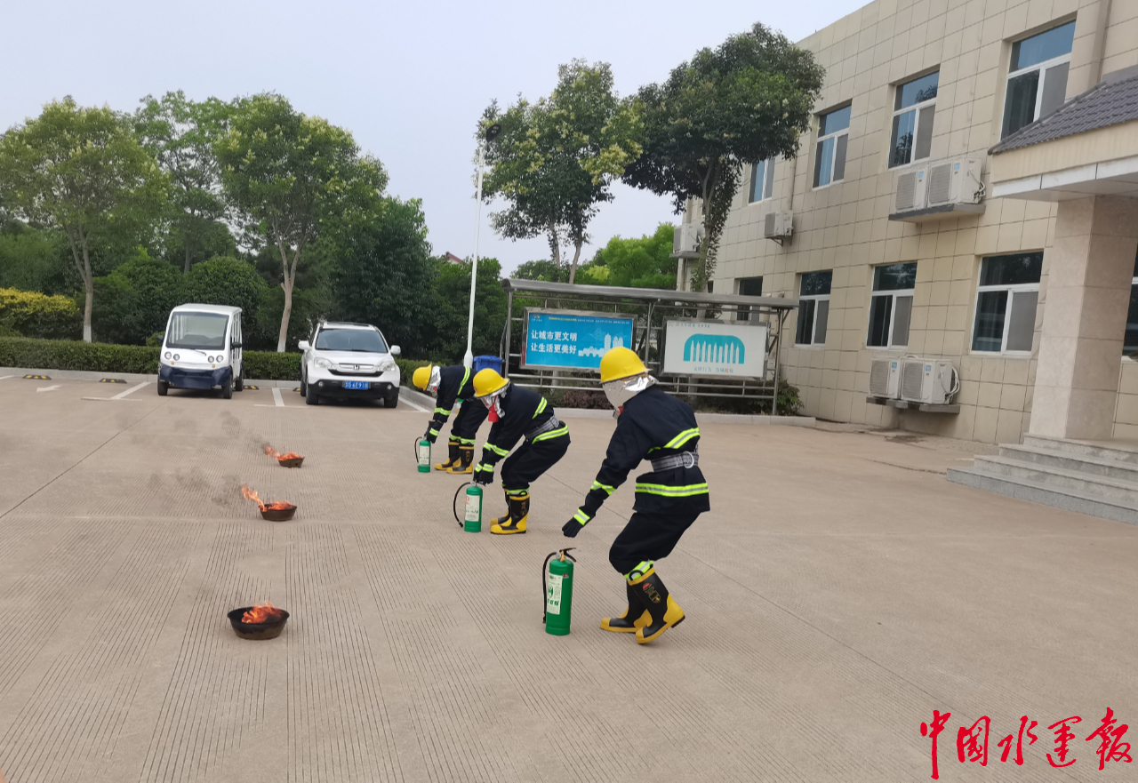 连云港(601008.SH)：控股子公司中韩轮渡拟处置“紫玉兰”轮及配套资产