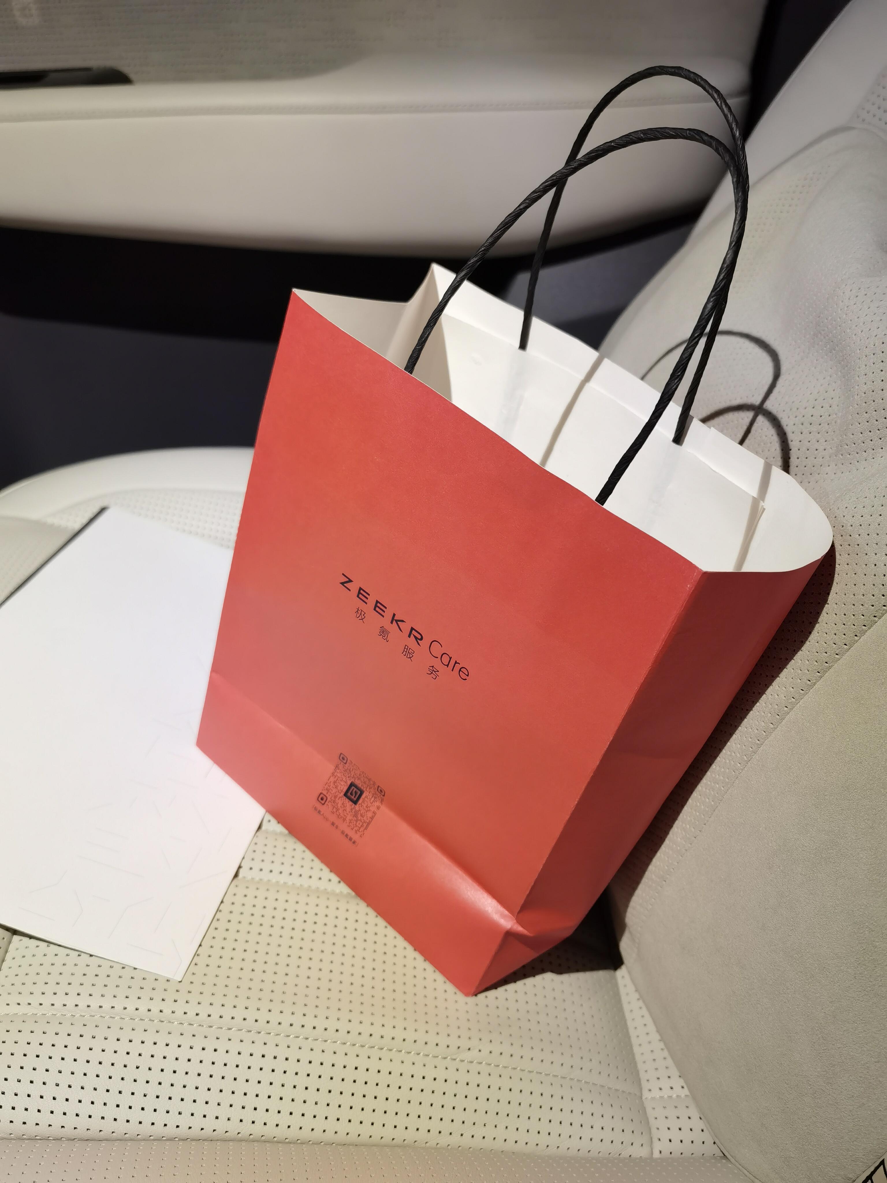 保时捷三季度巨亏10亿欧元：推迟电动化、精简人员能否破局？