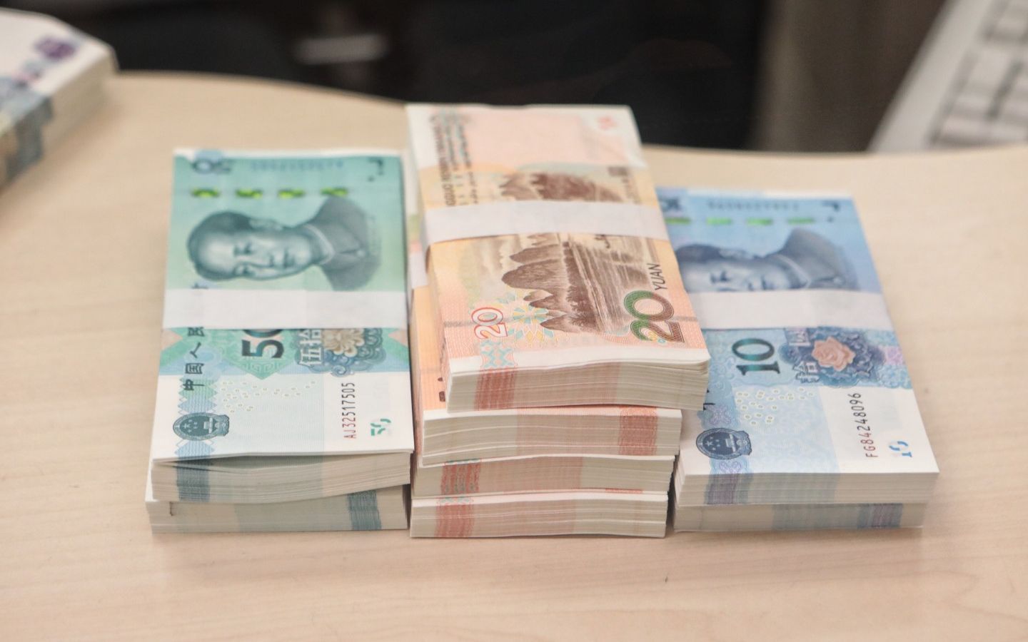 人民币重返6时代 你的钱袋子和生意账本正在被重写