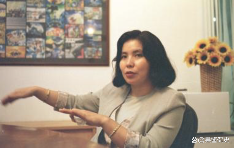 62岁神秘女富豪被查,3家A股公司遭殃?