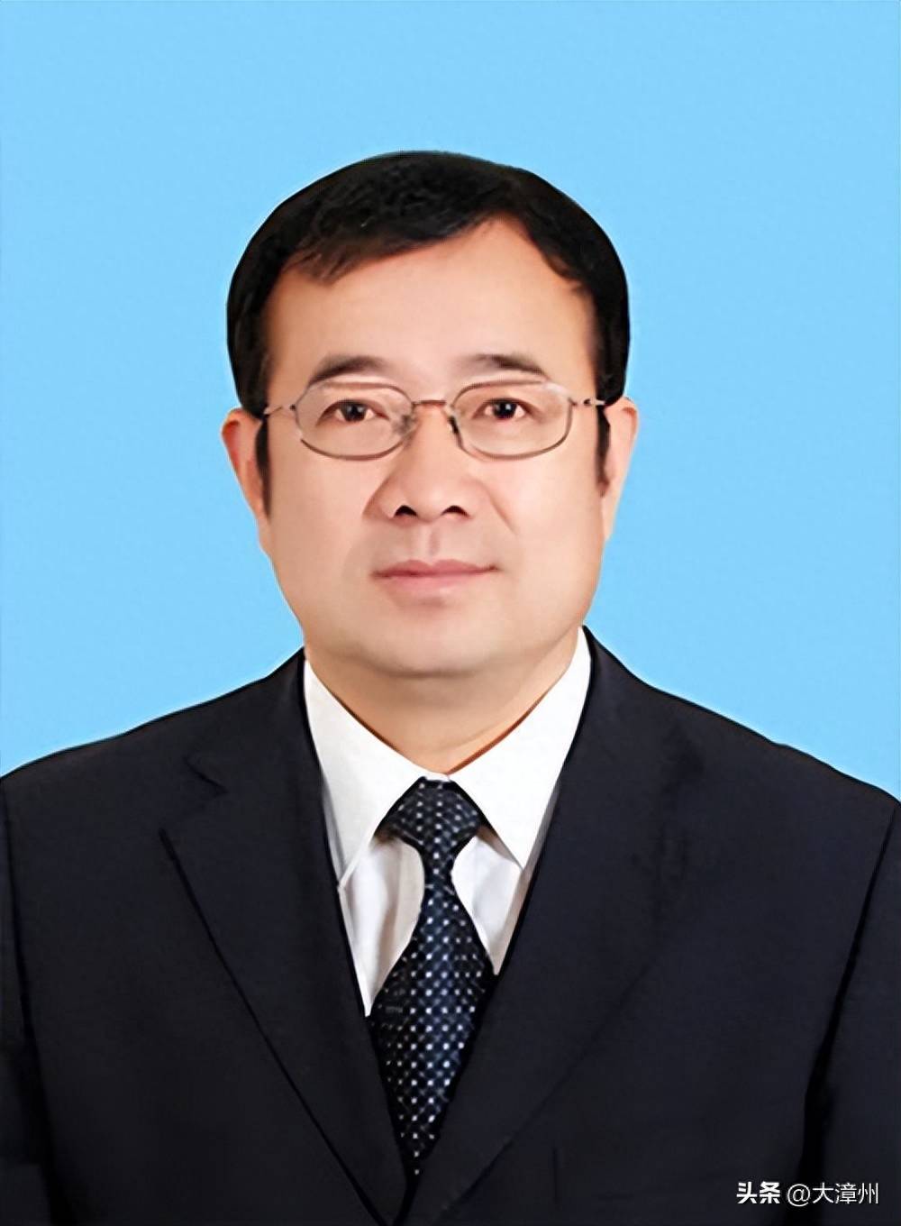 厦门银行：聘任行长助理、首席风险官陈松兼任首席合规官