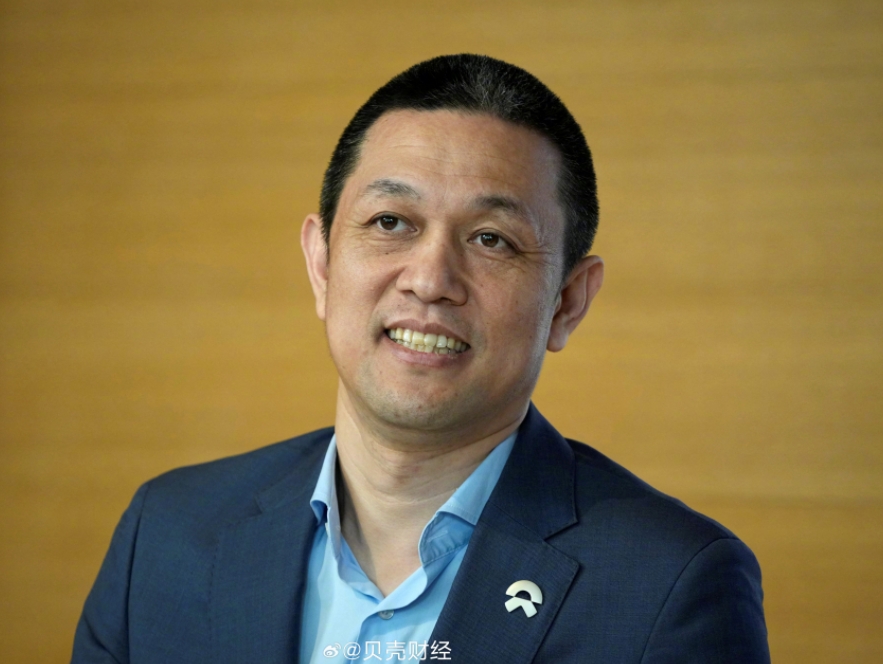 蔚来站上百万辆台阶，李斌：已从谷底进入第三发展阶段