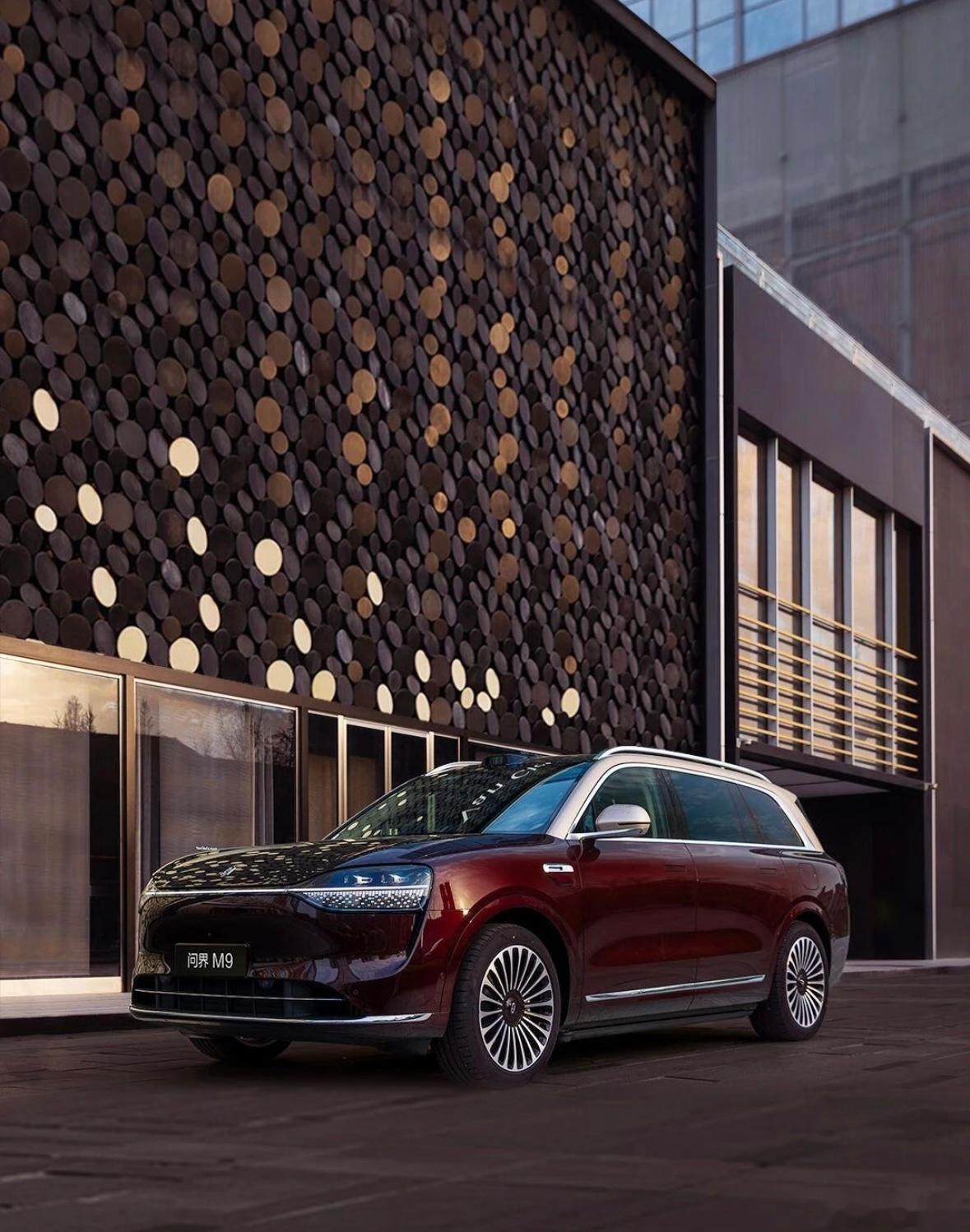 东风汽车2026年销目标325万辆，乘用车品牌全面“拥抱”华为