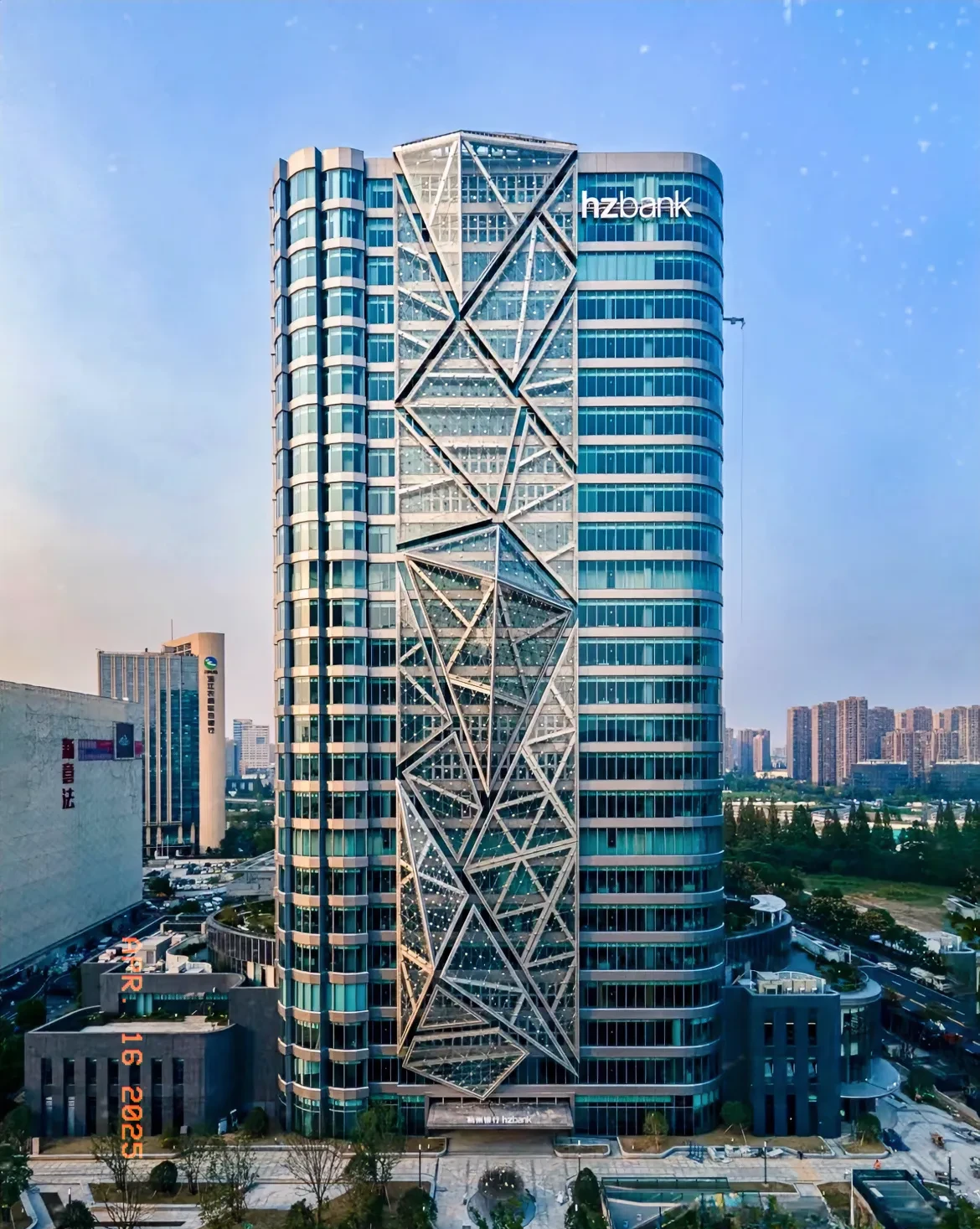 杭州银行行长张精科任职资格获核准