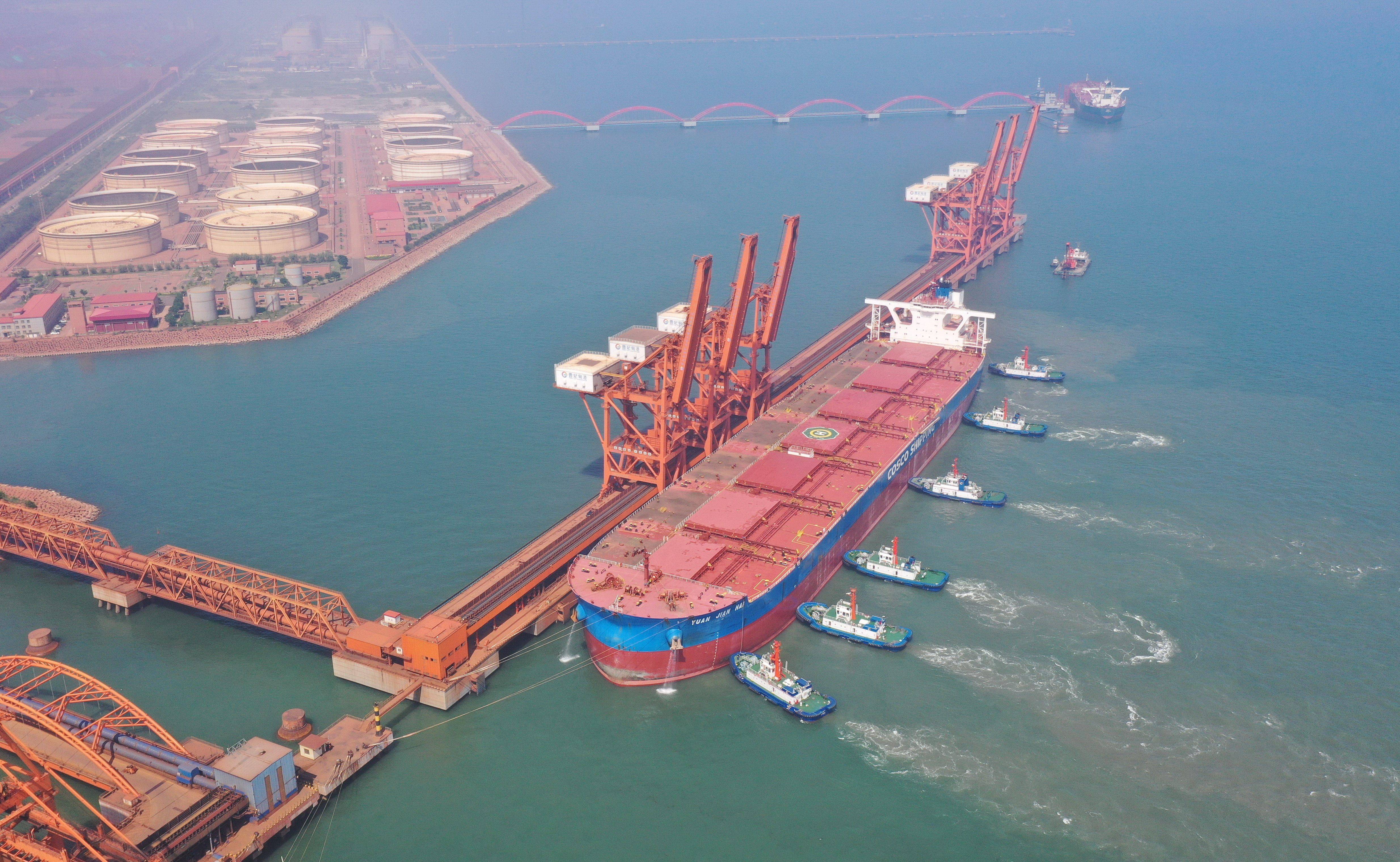 罗曼股份振幅15.87%，沪股通净买入3667.33万元