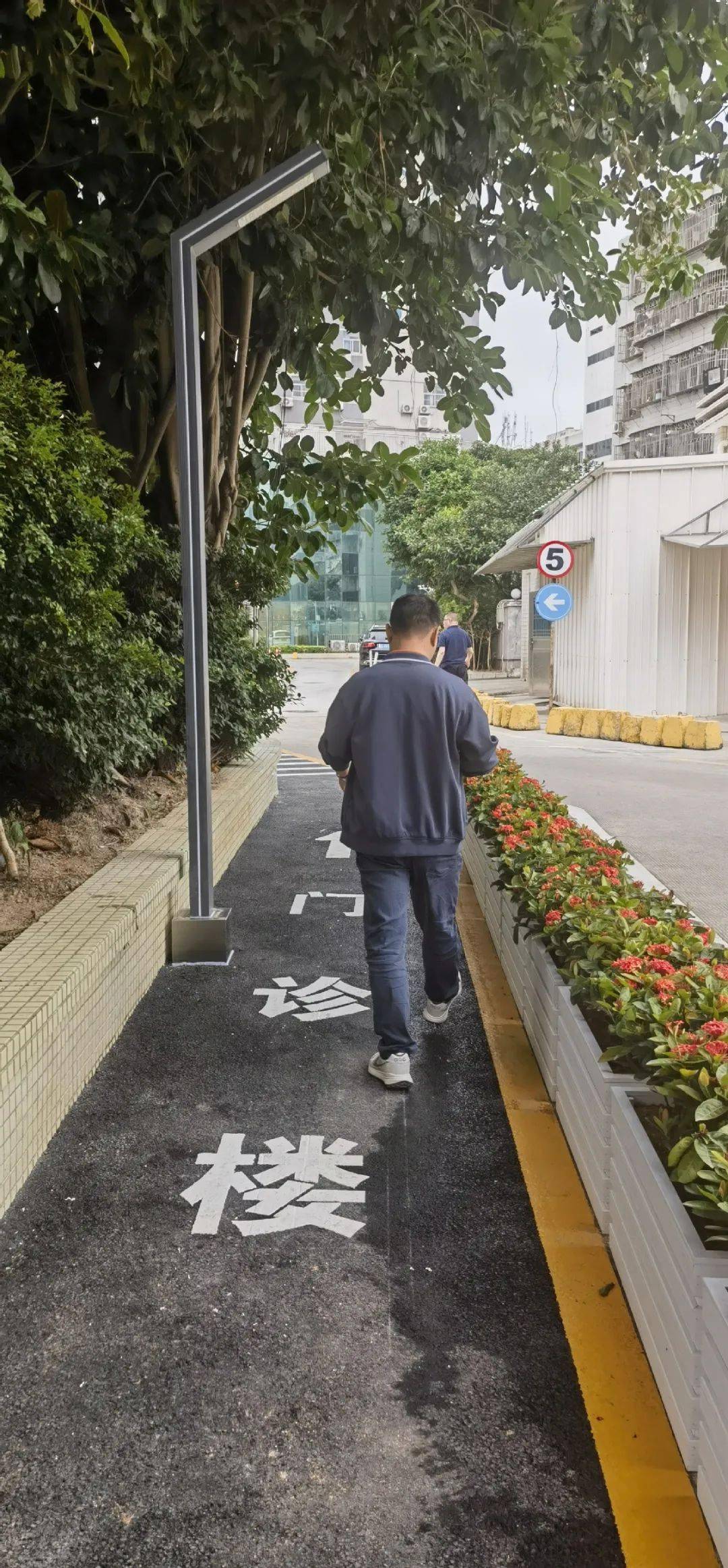 人保服务 ,拥有“如意行”驾乘险，出行更顺畅！_2026-2030年中国毛毯行业深度调研与发展趋势预测研究分析