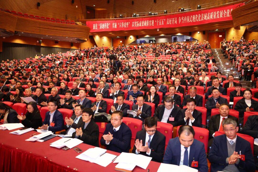 全国人大代表、德力西集团董事局主席胡成中：加快推进固态电池产业规模化落地