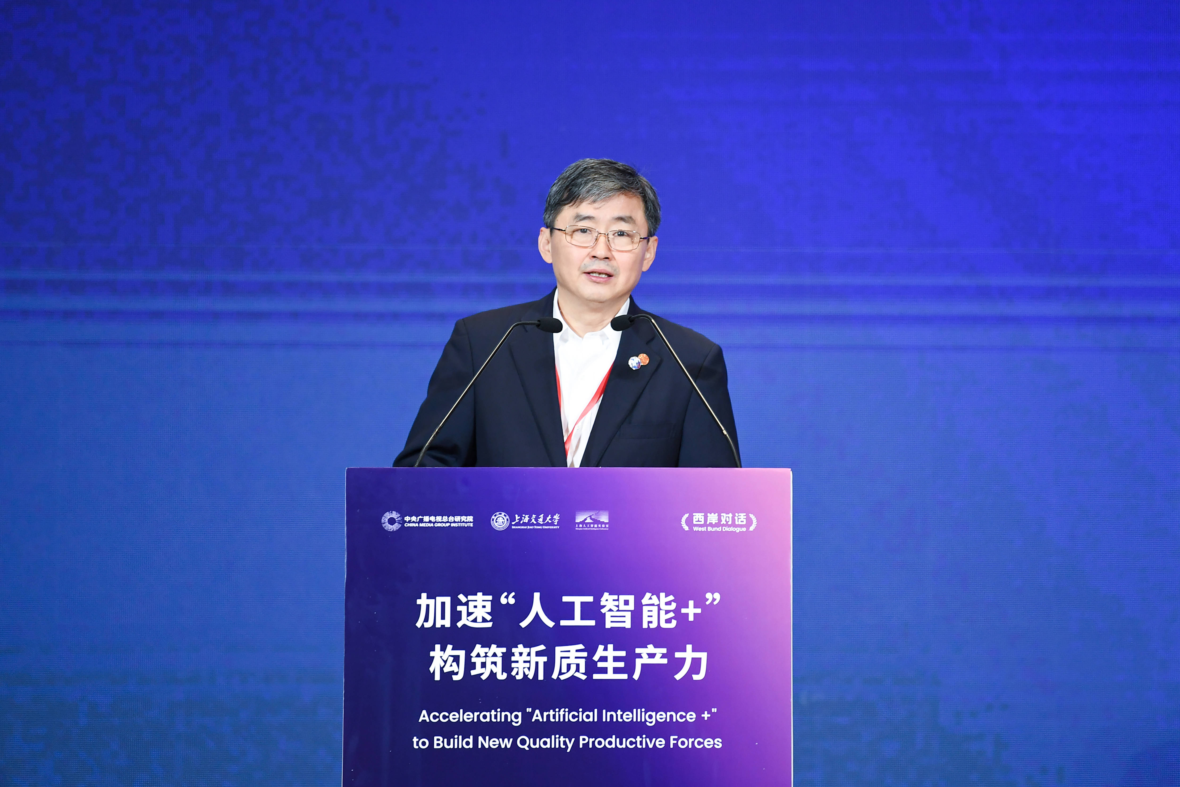 全国人大代表、好医生集团董事长耿福能：推动AI智能体赋能基层医疗系统